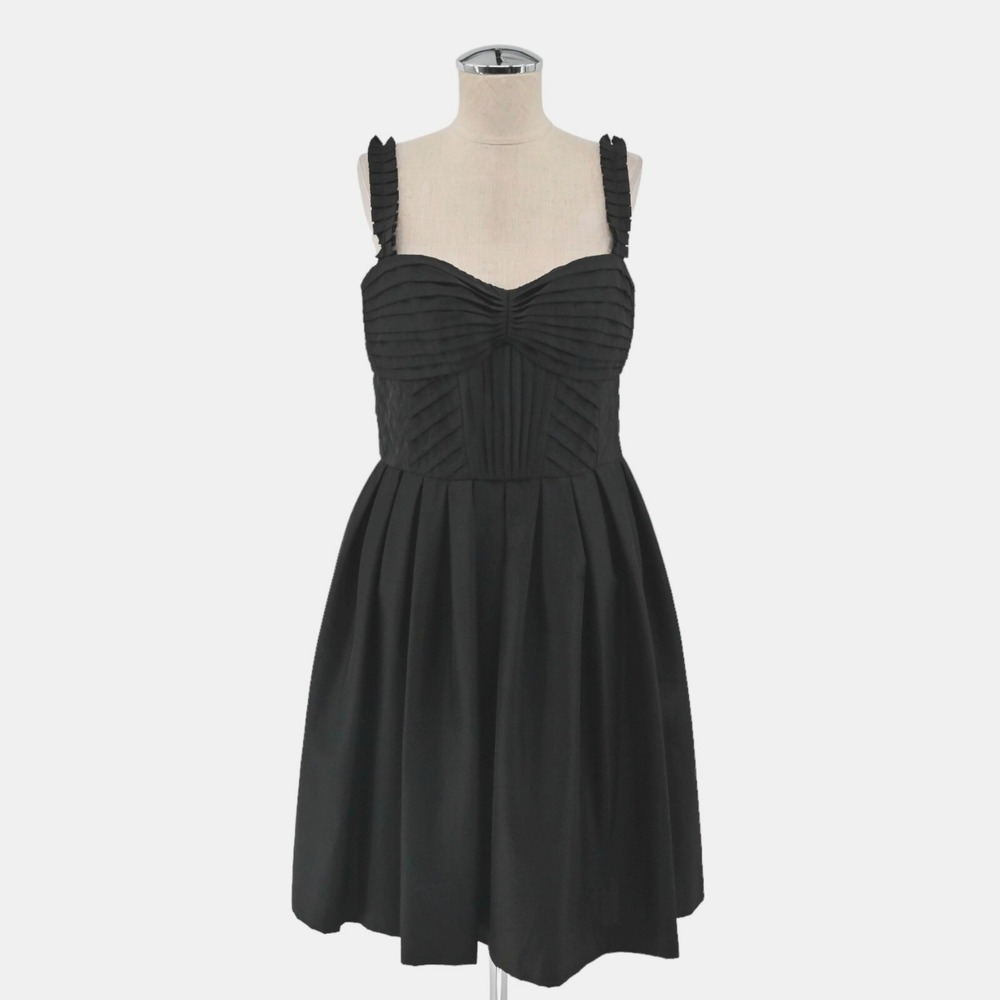 Maggy London‎ Fit Flare Dress Womens Size 8 Black Pleated Party Sweetheart LBD